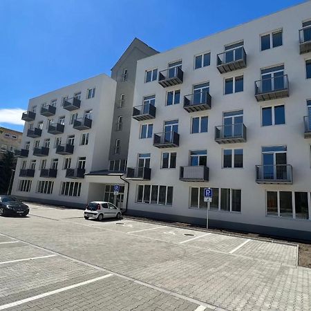 2 Room Apartment With Balcony Liptovsky Mikulas Ngoại thất bức ảnh